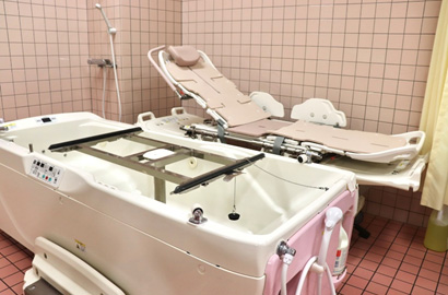 機械浴(ストレッチャー浴)