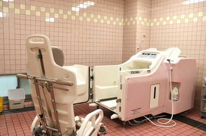 機械浴(リフト浴)